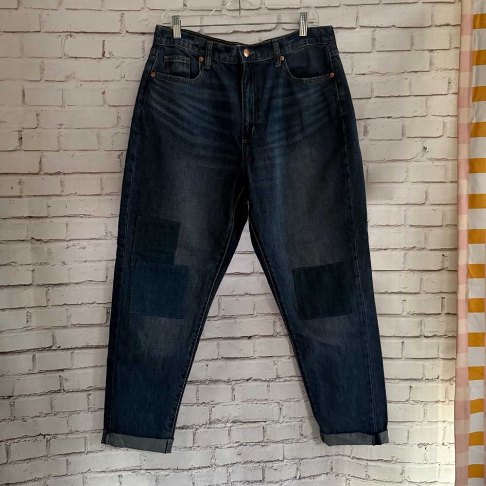 Universal‎ Thread Dark Blue Boyfriend Jeans